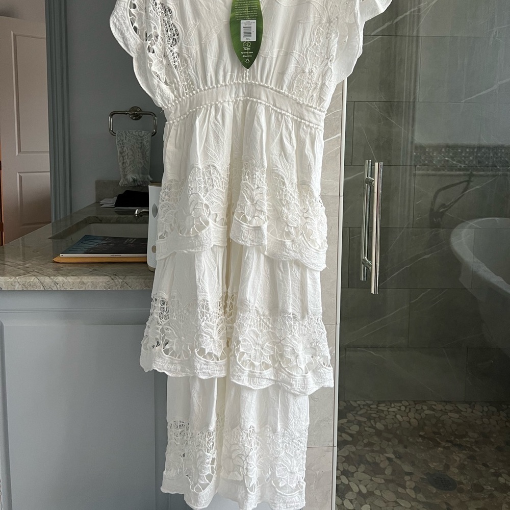 FARM RIO Off-White Richelieu Tiered Midi Lace Dress - Picture 9 of 16